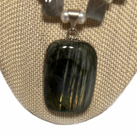 Two Strands Labradorite And Pearl, With Large Labradorite Pendant - Picture 3 of 5